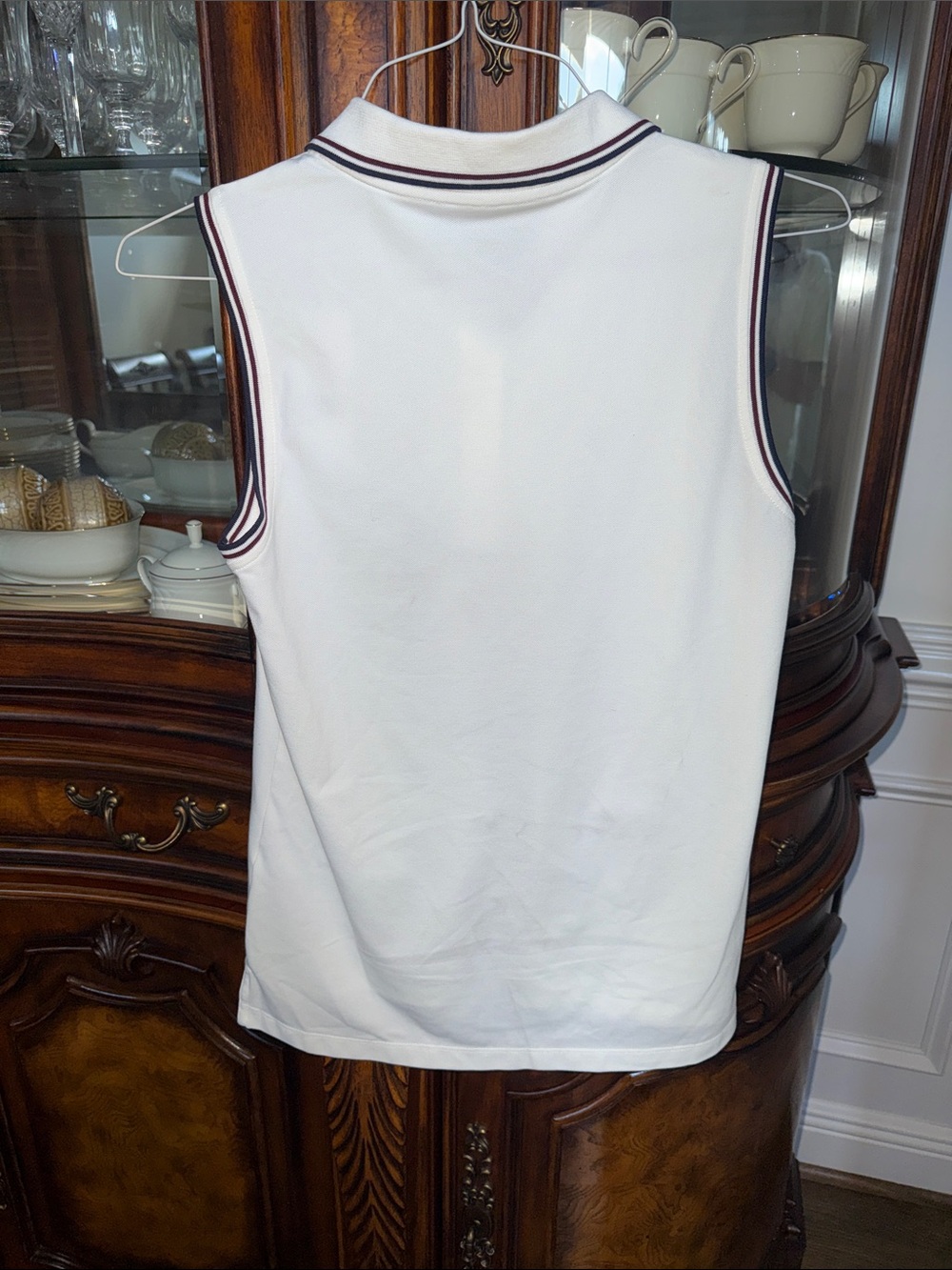 Tory Sport White Performance Pique  Tipped Sleeveless Polo - Picture 4 of 6